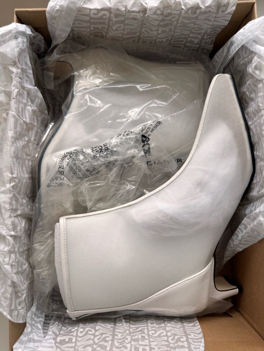 ✨ NIB Steve Madden Delvie White Mesh Pointed Toe Booties 7.5 - Picture 3 of 8